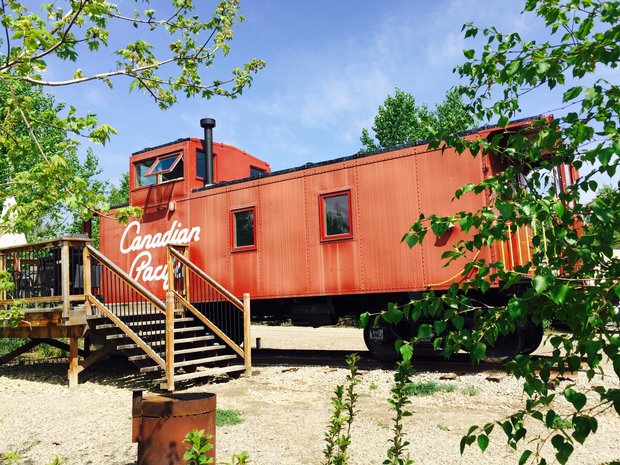 Caboose cabin at Aspen Crossing in Mossleigh