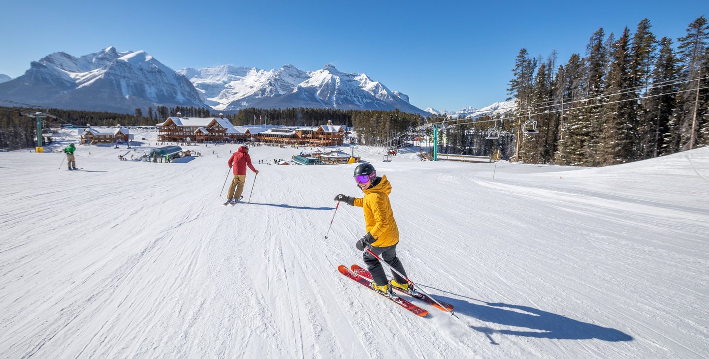 Five Best Places for New Skiers in the Canadian Rockies