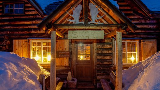 Exterior of Skoki Lodge